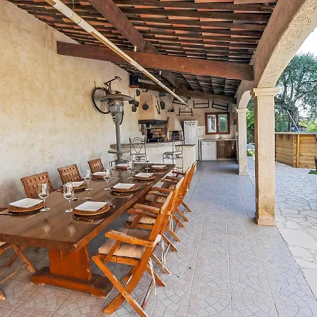 Holiday home Nicoleine By Interhome