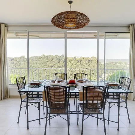 Holiday home Nicoleine By Interhome